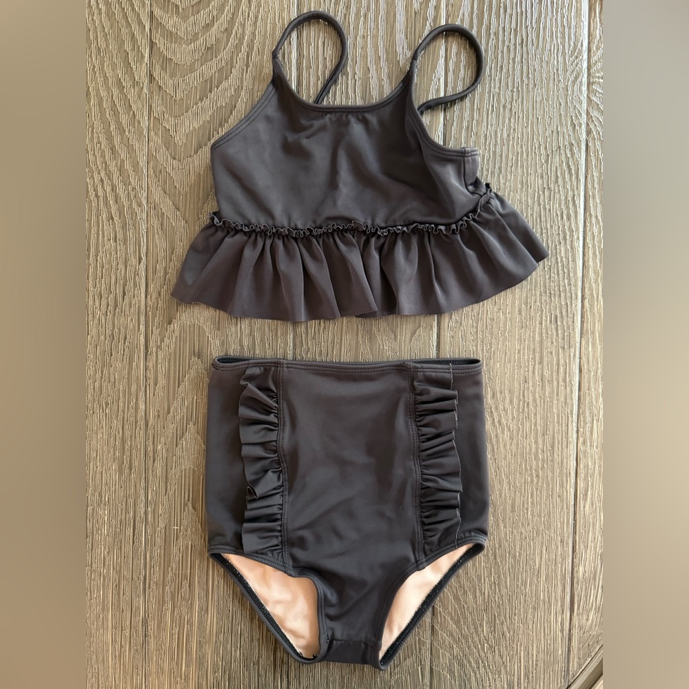Kortni Jeane Black Kids Mi I Peplum Top & Down in Front Ruffle Bottom